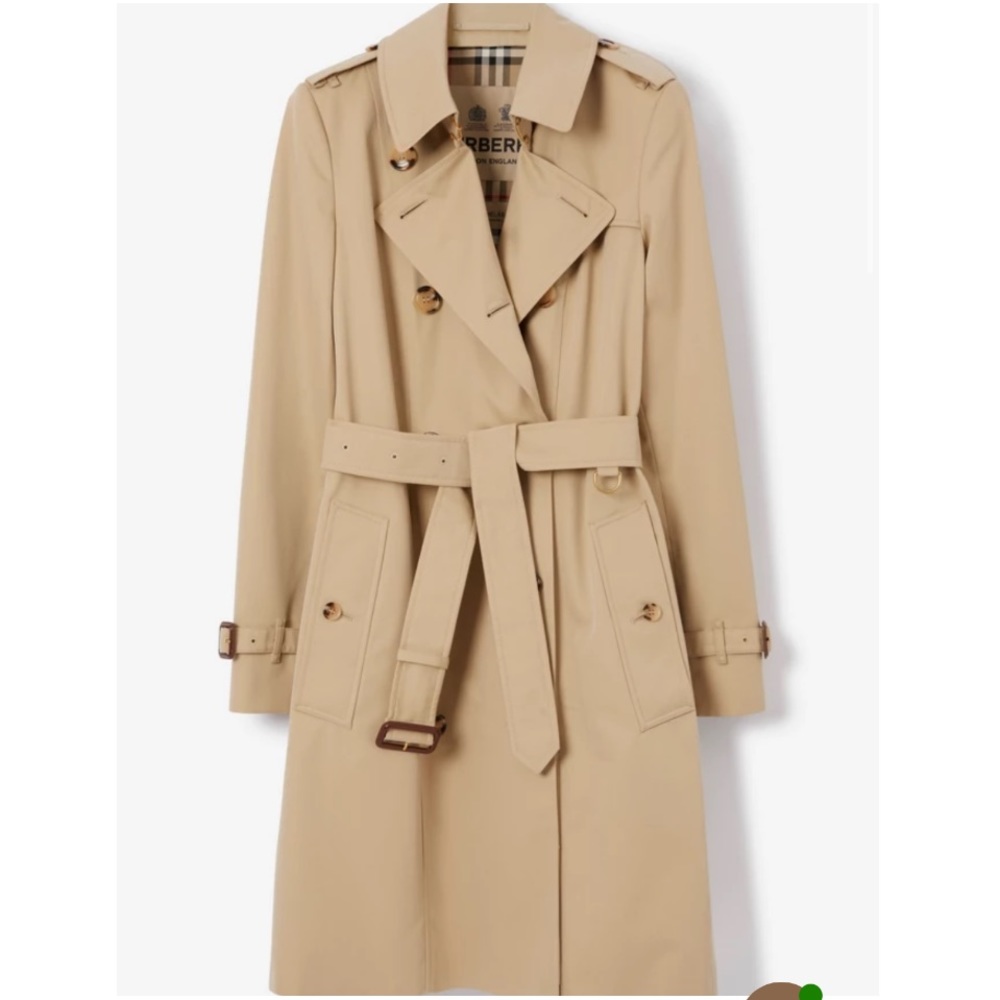 BURBERRY 
Mid-length Chelsea Heritage Trench Coat NWOT
